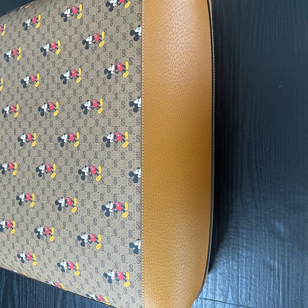 Gucci x Disney Tote - Picture 8 of 12